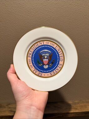 Seal of the President Decorative White and Blue Collector Plate